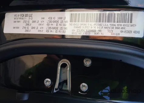 2019 Ram 2500 Laramie 4X4 6'4 Box из США, поврежденный, VIN 3C6UR5NL3KG600668